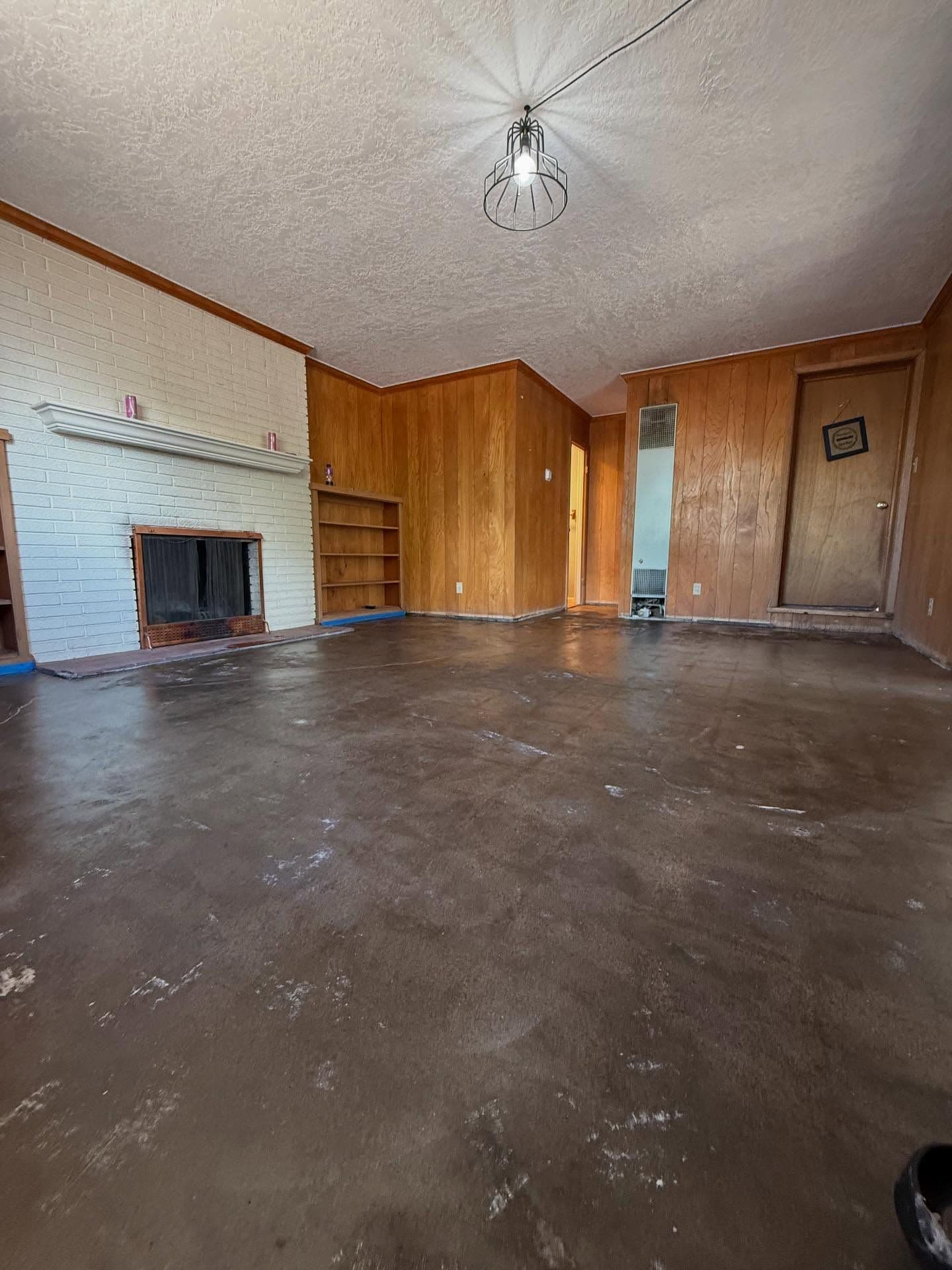 Metallic Epoxy Living Room Media 4