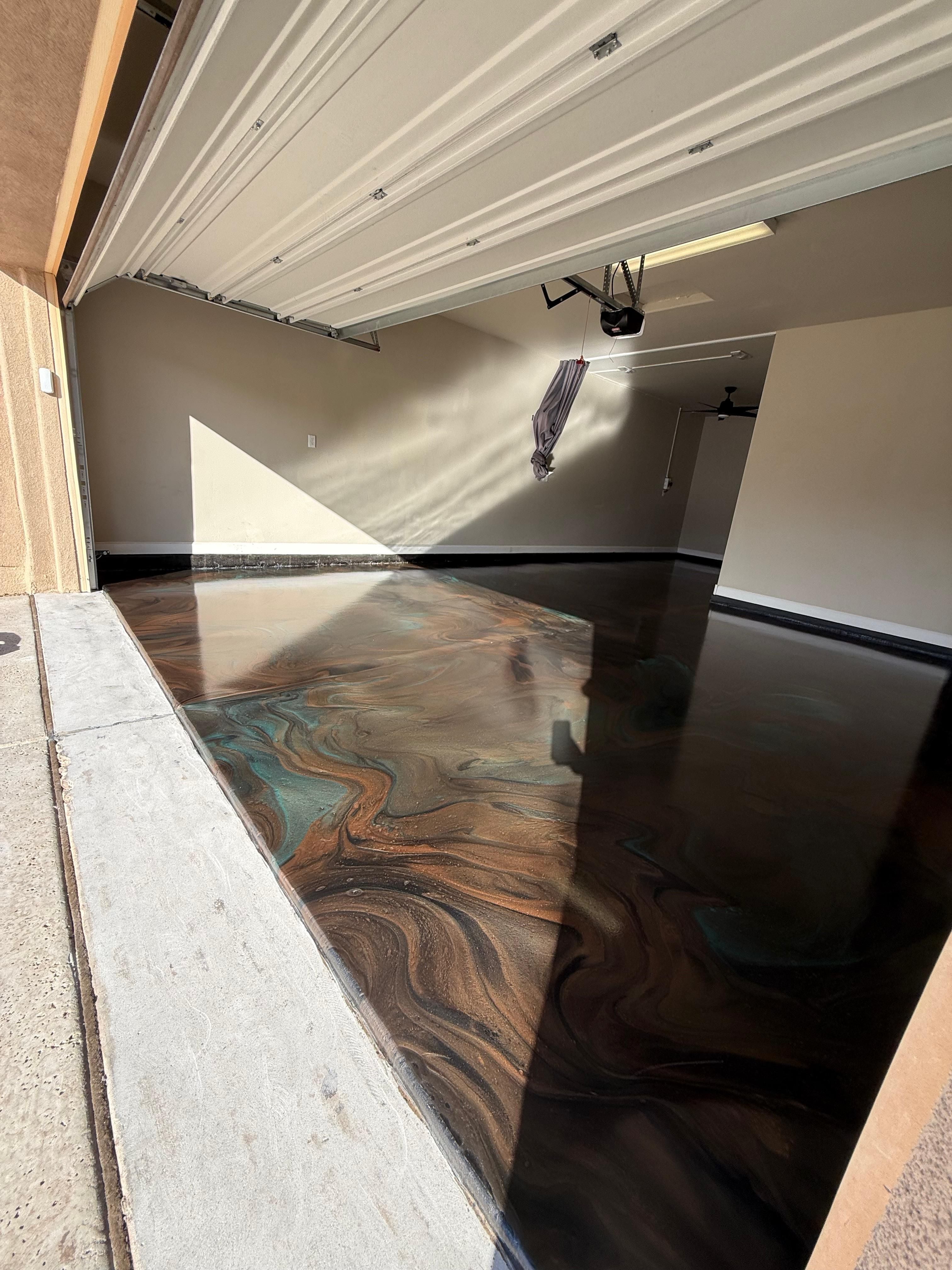Metallic Floor System